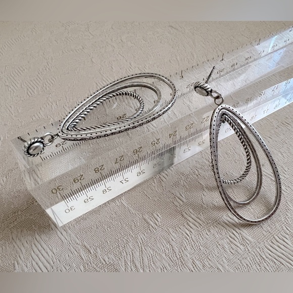 Silver nickel free dangle earrings - Picture 9 of 9